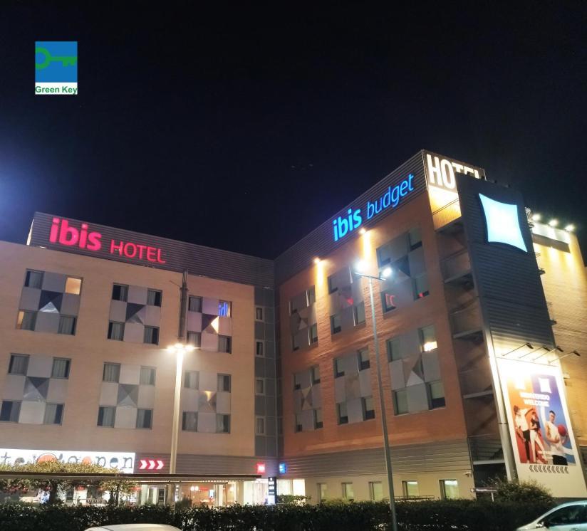 Ibis Lleida Hotel Exterior photo